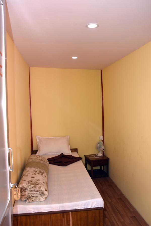 Beehive Hostel Kathmandu Exterior photo